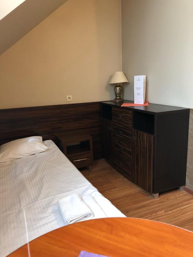 Homestay Sosnowy Dworek *
